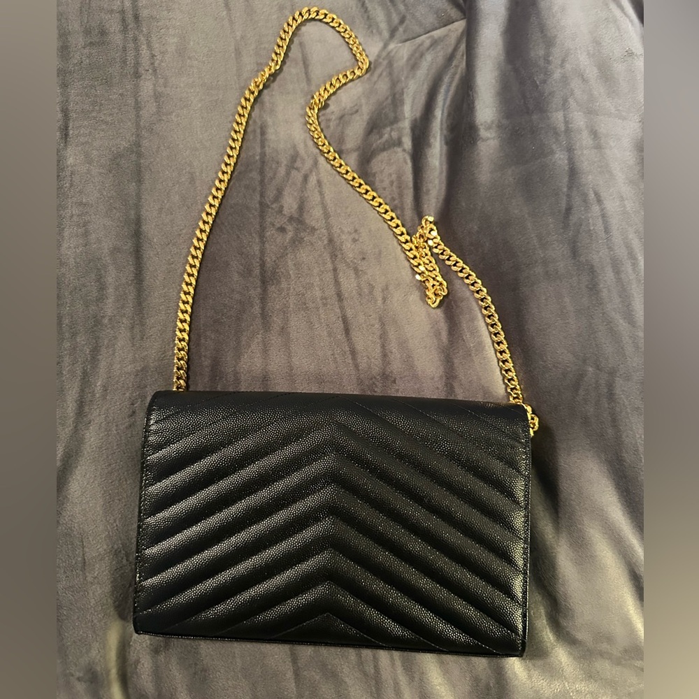 Saint Laurent
YSL Monogram Large Wallet on Chain in Grained Leather - Black - Picture 9 of 10